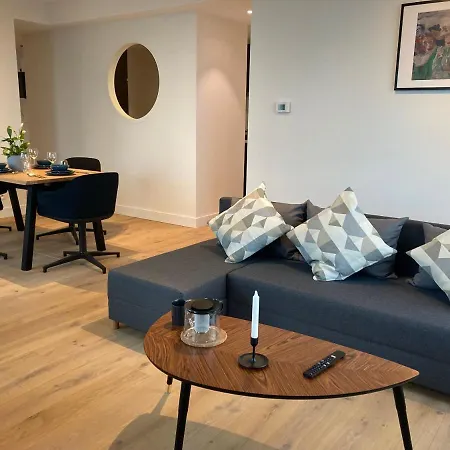 London Tower - Apartamento Amberes